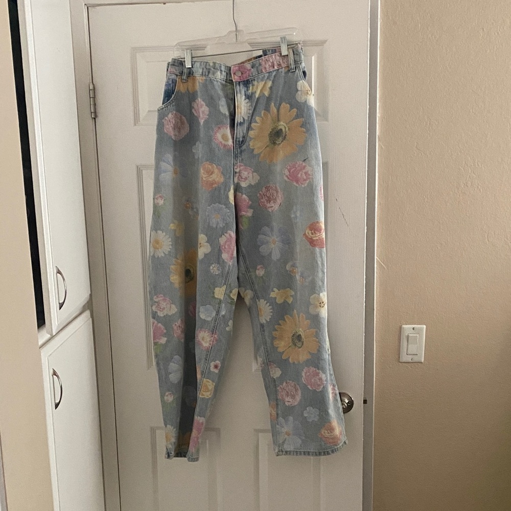 Floral Print Denim Jeans size 26